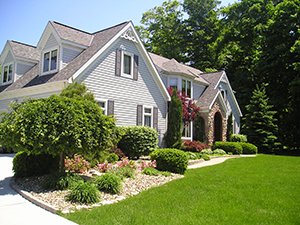 Landscapers and Lawncare Services in De Kalb, TX